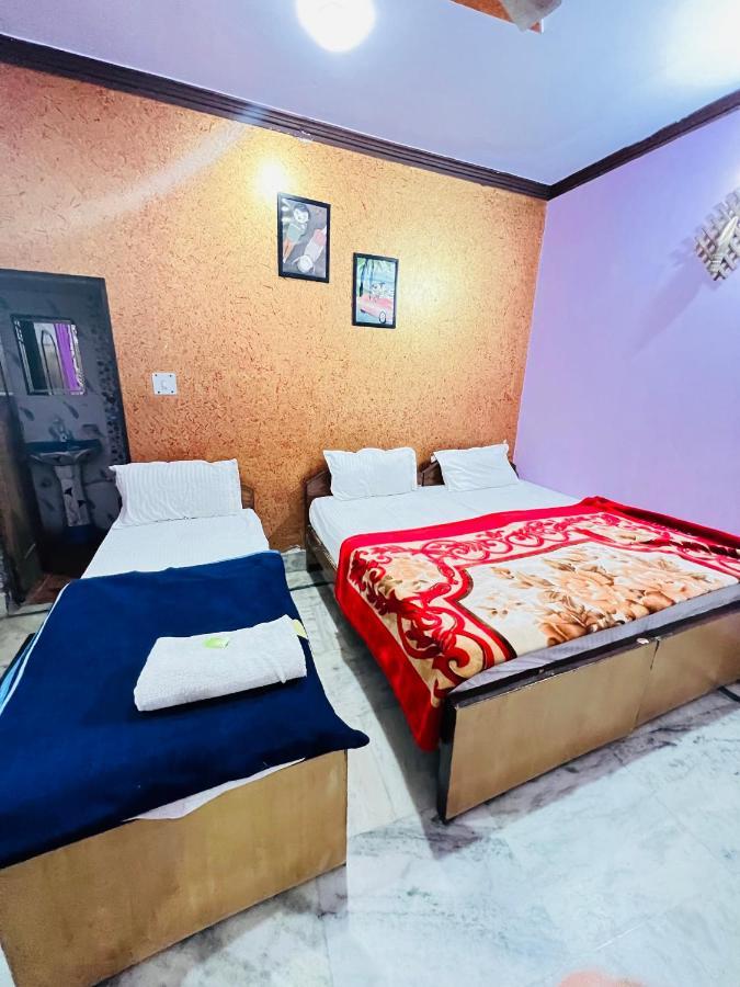 Hotel Rashmi Agra  Εξωτερικό φωτογραφία